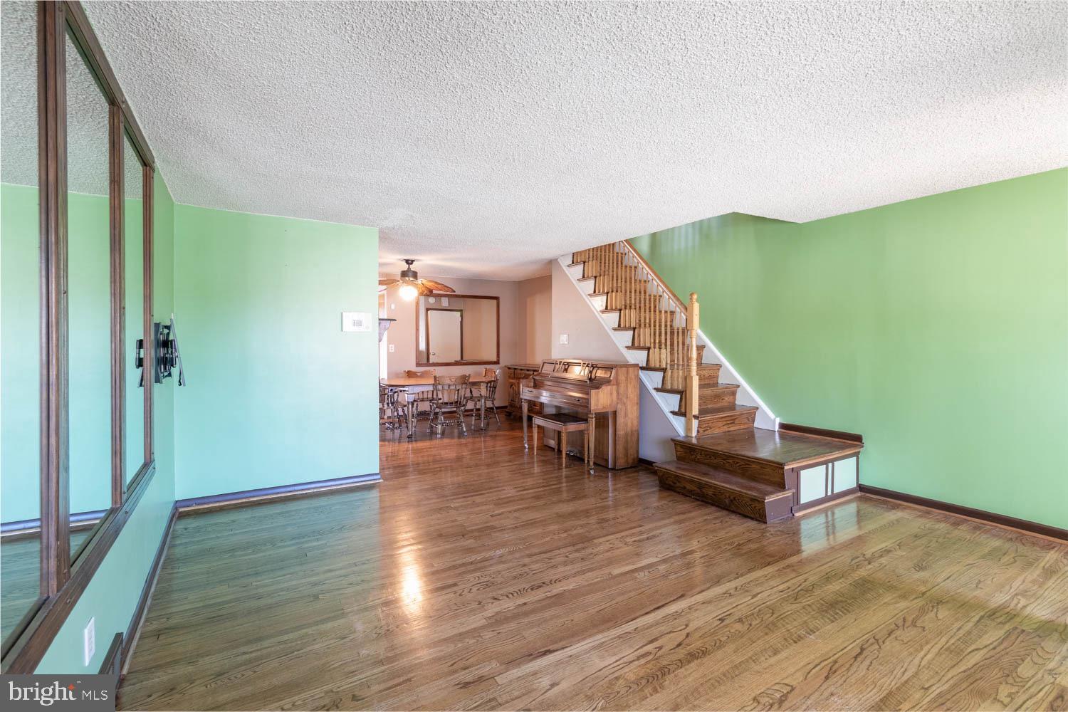 3407 Amity Road Philadelphia, PA 19154 - Photo 4 of 28 Great hardwood floors