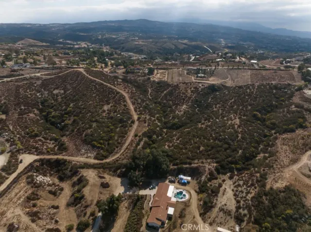 an aerial view of lot of residential space with city view