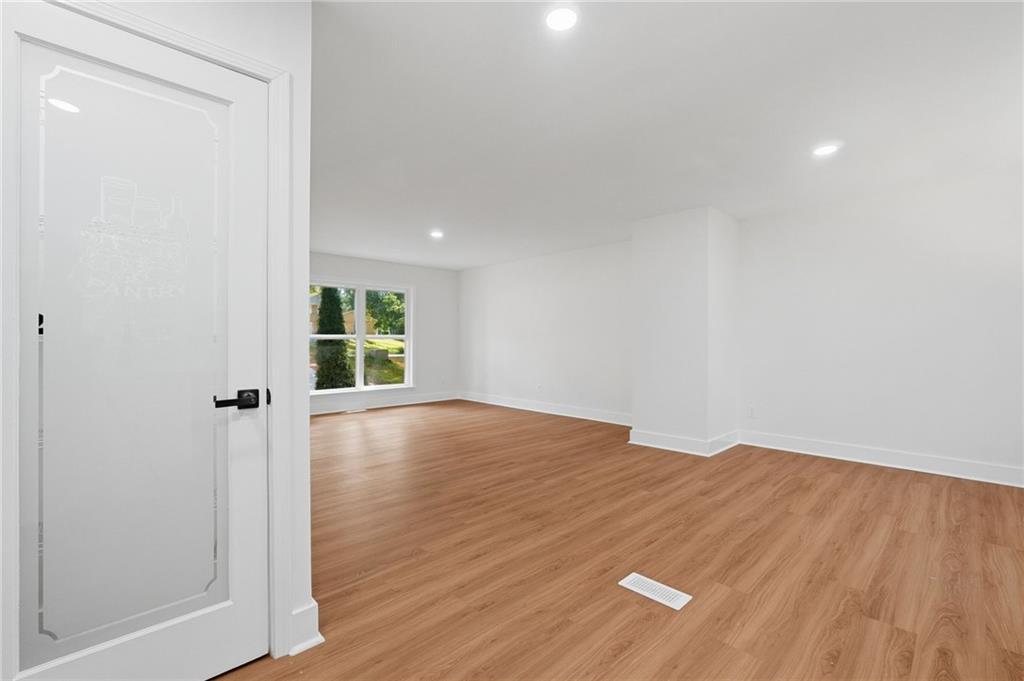 4404 Cedar Ridge Trail Stone Mountain, GA 30083 - Photo 10 of 33 Gallery Image 10