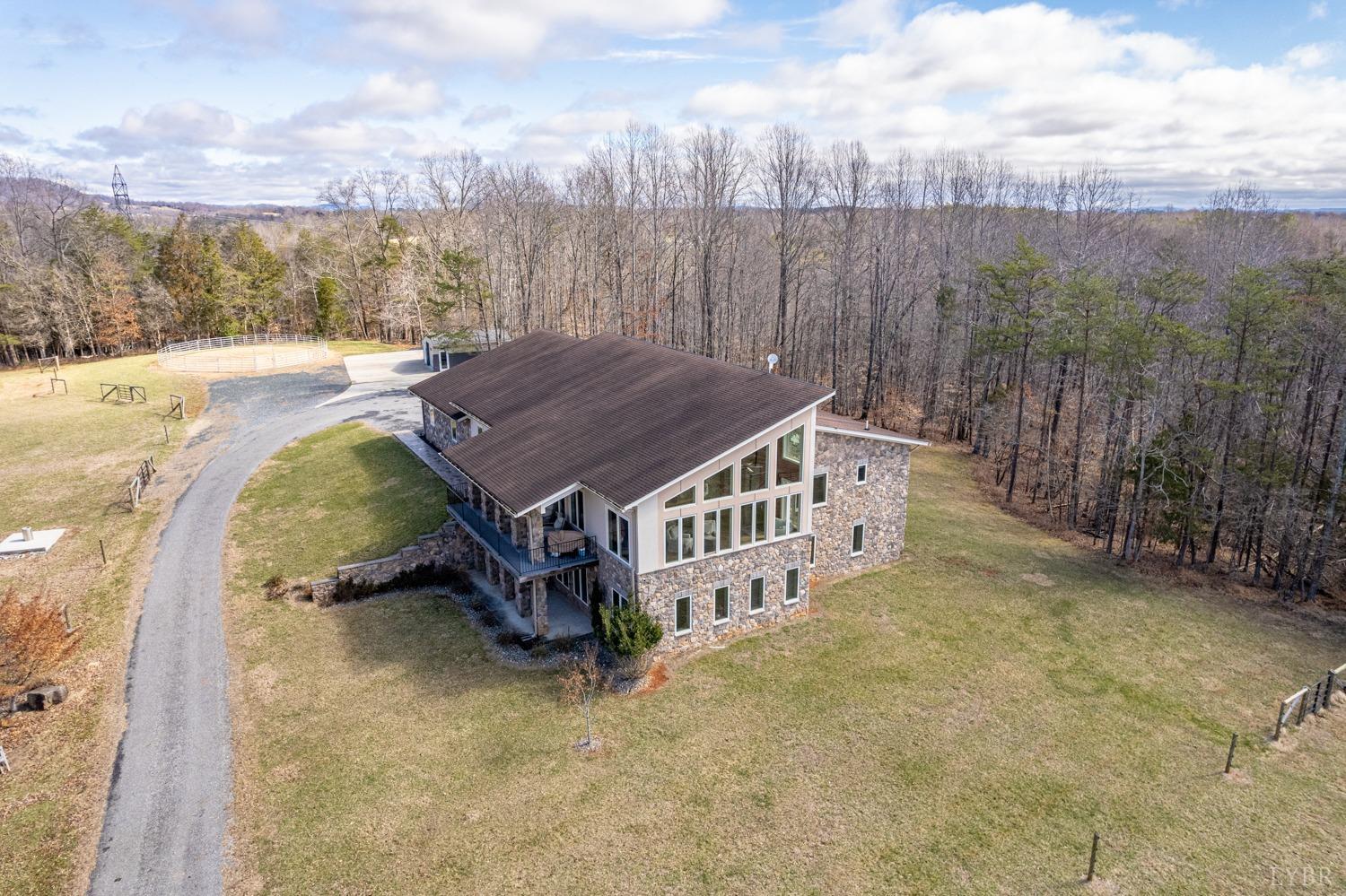 657 Cherry Hill Road Amherst, VA 24521 - Photo 1 of 91