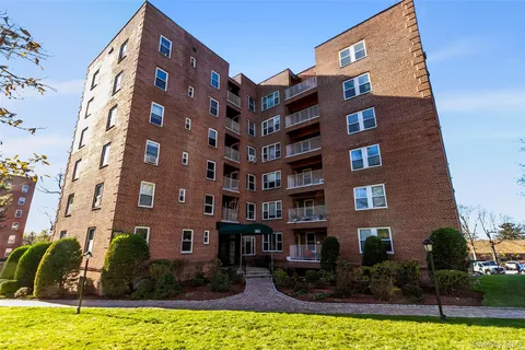 $599,000 | 565 Broadway, Unit 4A, Hastings-on-Hudson, NY 10706