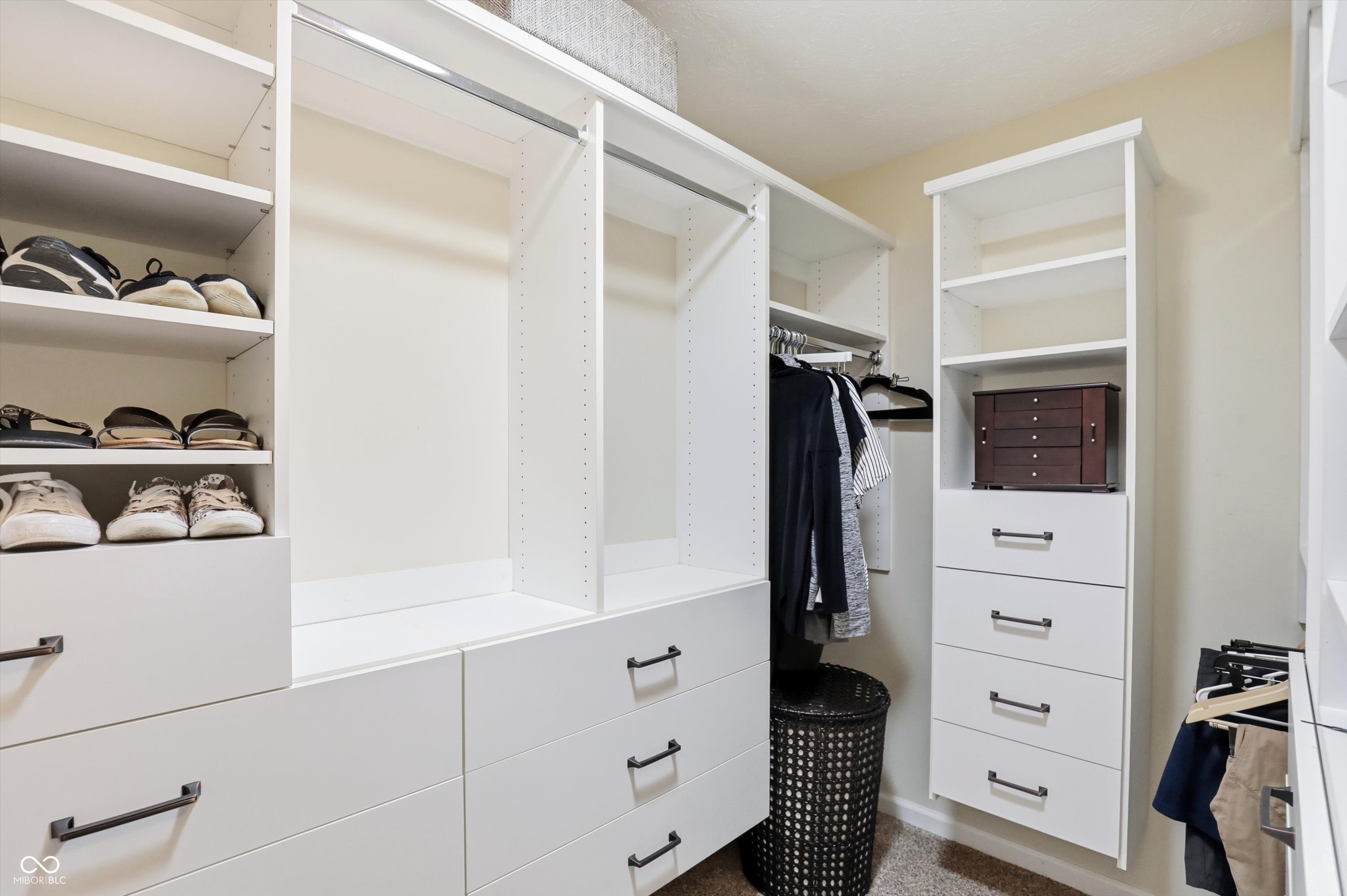 9689 Sycamore Road Carmel, IN 46032 - Photo 33 of 55