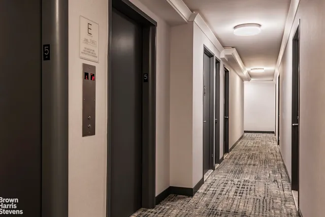 $575,000 | 430 West 34th Street, Unit 15E | Hudson Yards