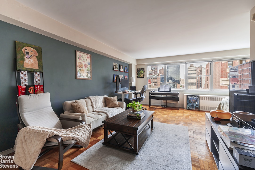 430 West 34th Street, Unit 15E Manhattan, NY 10001 - Photo 2 of 14