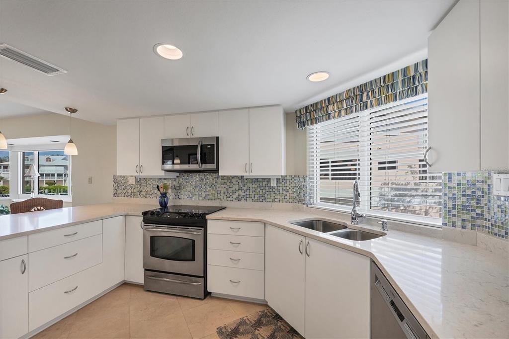 11000 Placida Road, Unit 702 Placida, FL 33946 - Photo 12 of 60