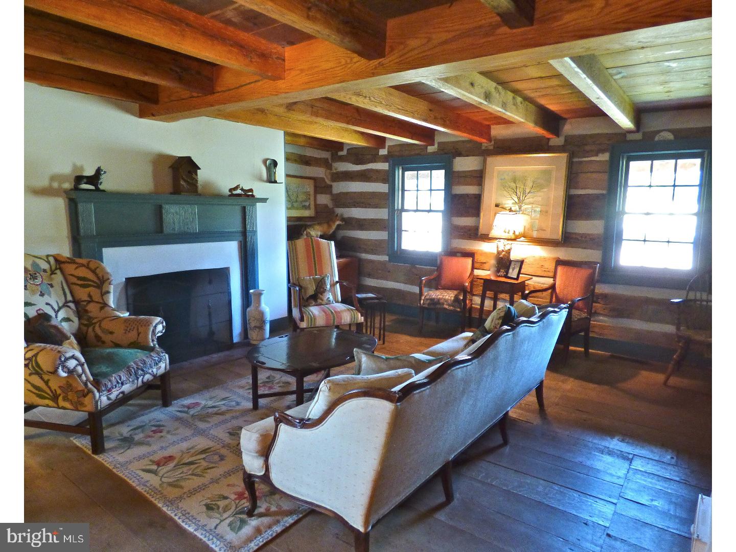 140 Wilson Road Coatesville, PA 19320 - Photo 3 of 25 Living Room