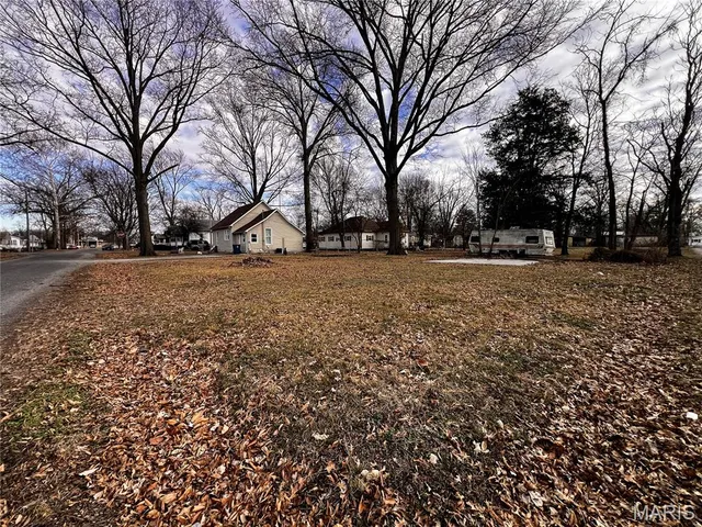 $65,000 | 1002 South Maple Street, Centralia, IL 62801