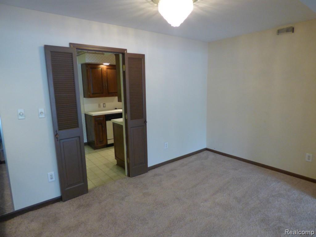 25720 Southfield Road, Unit 102 Southfield, MI 48075 - Photo 16 of 39