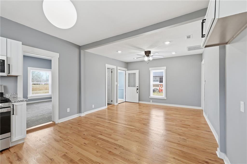 402 South Jefferson Street Archie, MO 64725 - Photo 12 of 37