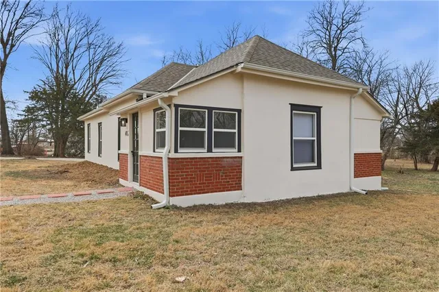 $299,999 | 402 South Jefferson Street, Archie, MO 64725