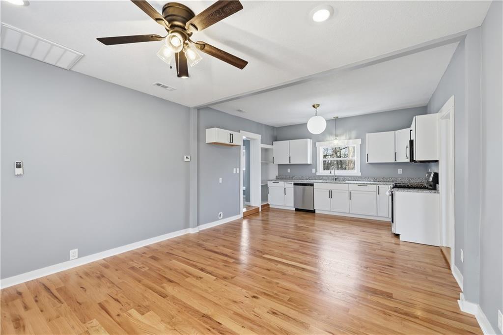 402 South Jefferson Street Archie, MO 64725 - Photo 8 of 37