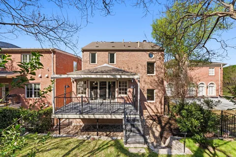 $1,925,000 | 2702 Hillview Green Lane, Austin, TX 78703