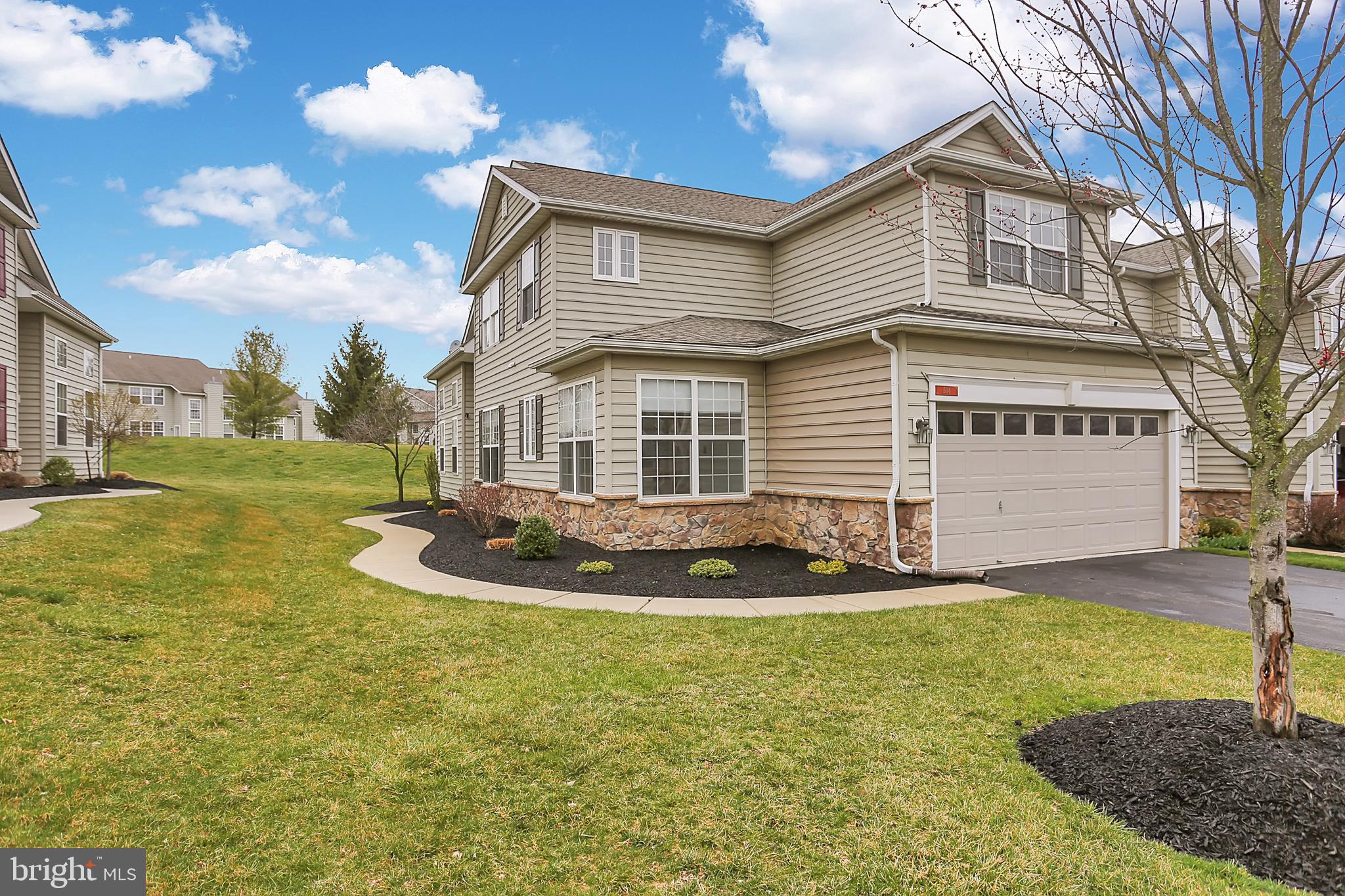 504 Ridgeview Drive Morgantown, PA 19543 - Photo 3 of 33 Gallery Image 3