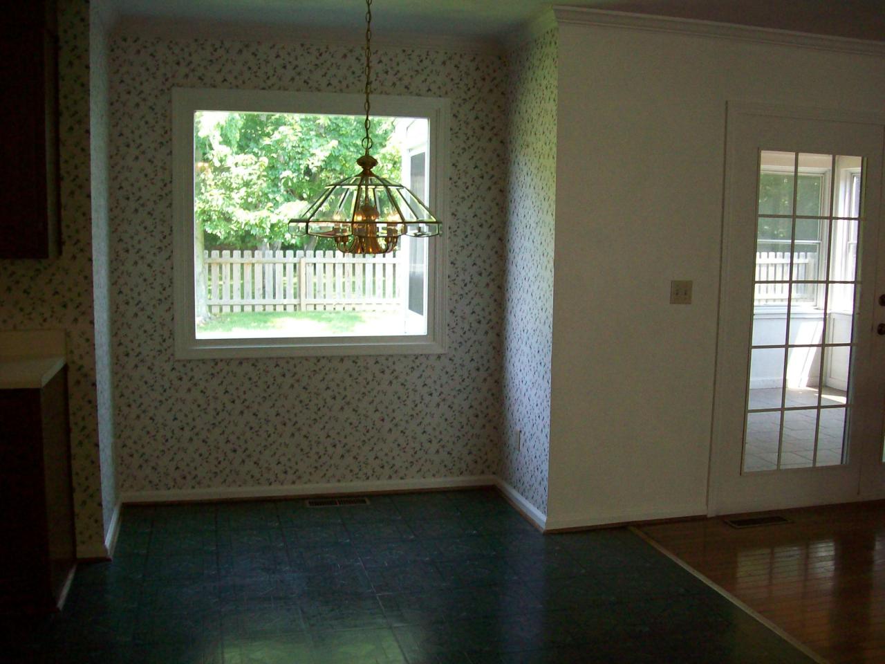 6218 Buckland Mill Road Roanoke, VA 24019 - Photo 5 of 16 Breakfast Area