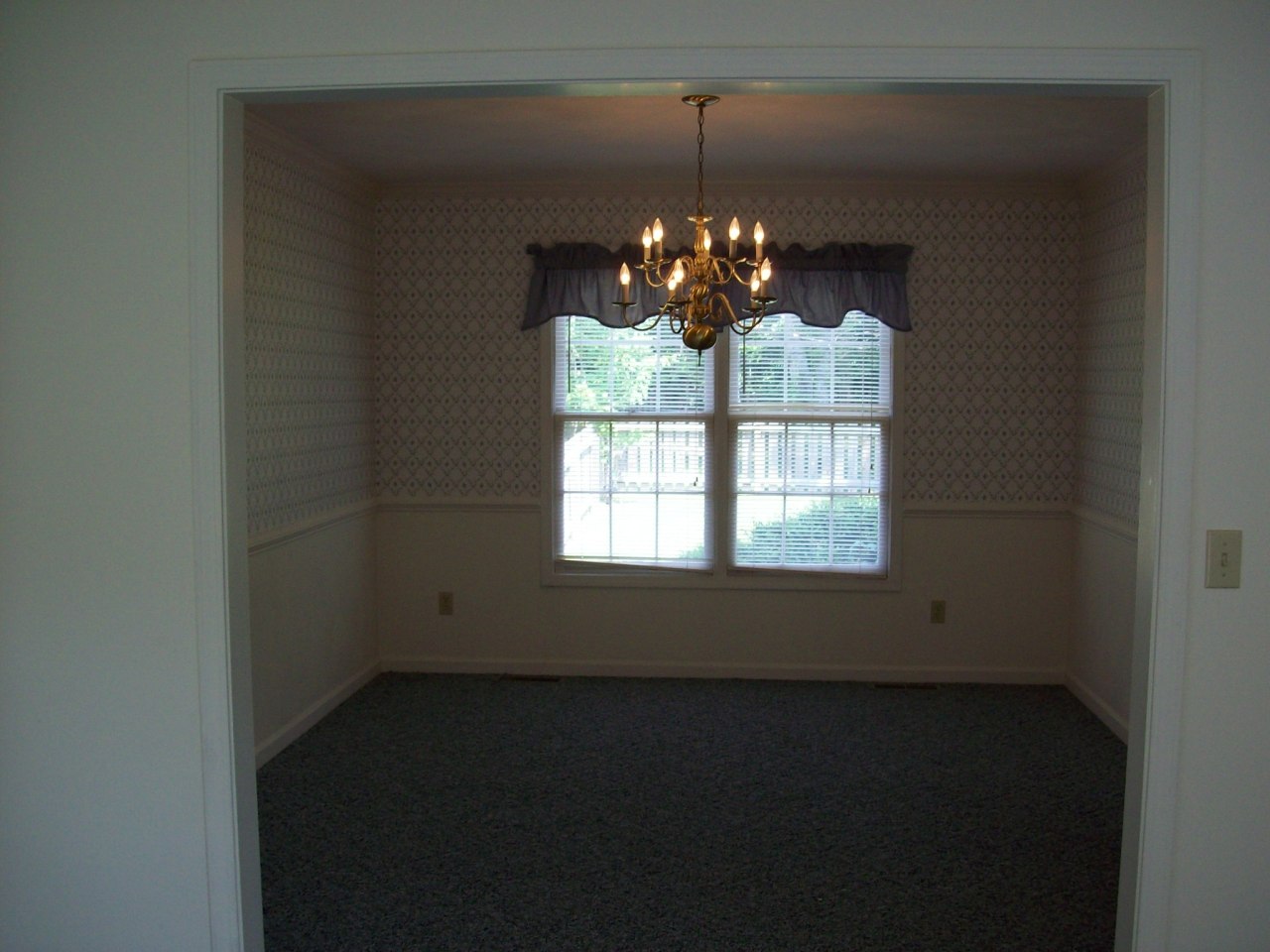 6218 Buckland Mill Road Roanoke, VA 24019 - Photo 8 of 16 Dining Room