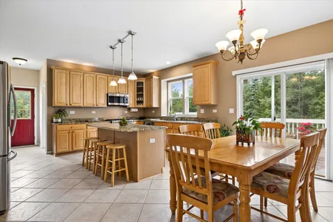 $699,000 | 8 Orchid Court, Streamwood, IL 60107