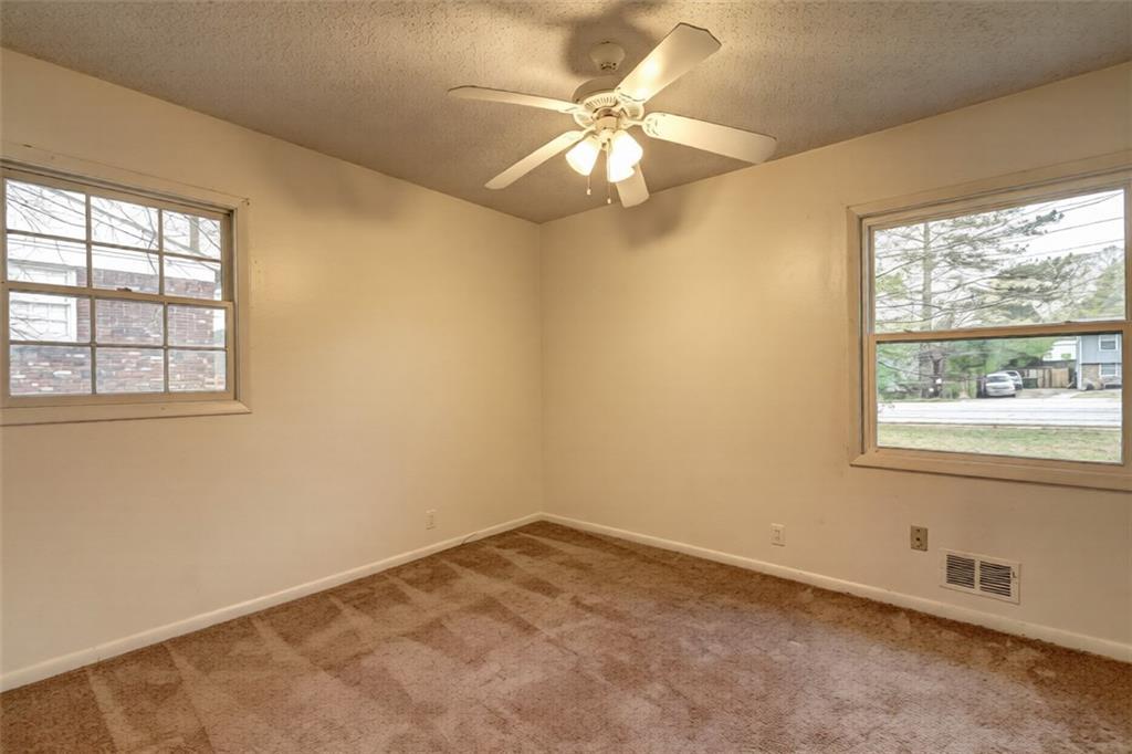 5805 Singleton Road Norcross, GA 30093 - Photo 7 of 9