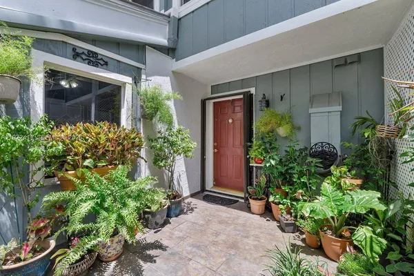 $6,500 | 4905 Southwest 71st Place, Miami, FL 33155