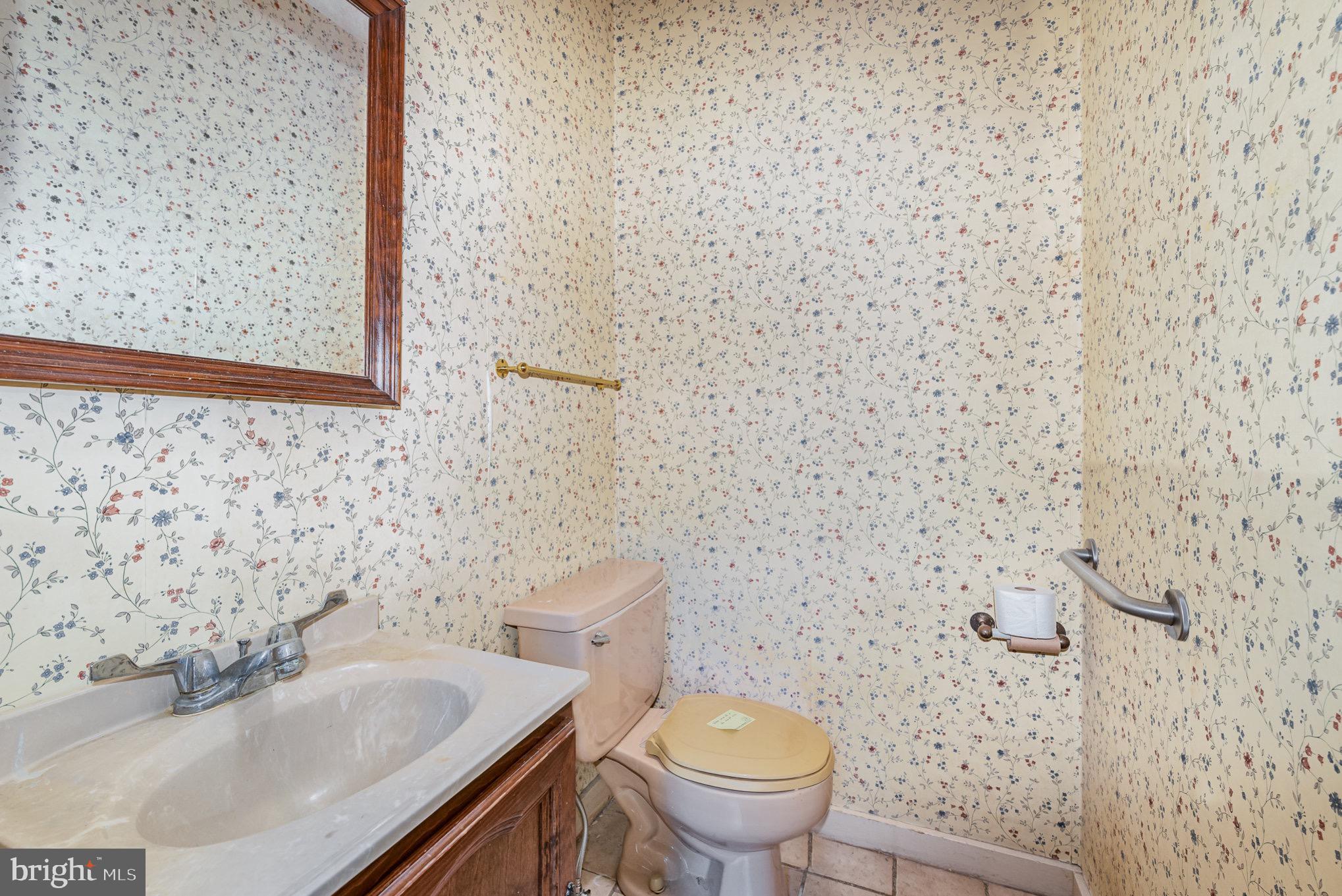 316 Suffolk Road Baltimore, MD 21218 - Photo 14 of 40