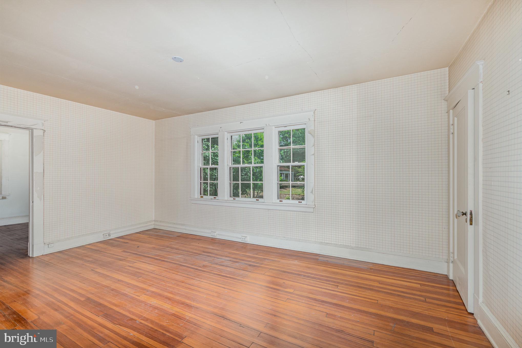 316 Suffolk Road Baltimore, MD 21218 - Photo 19 of 40