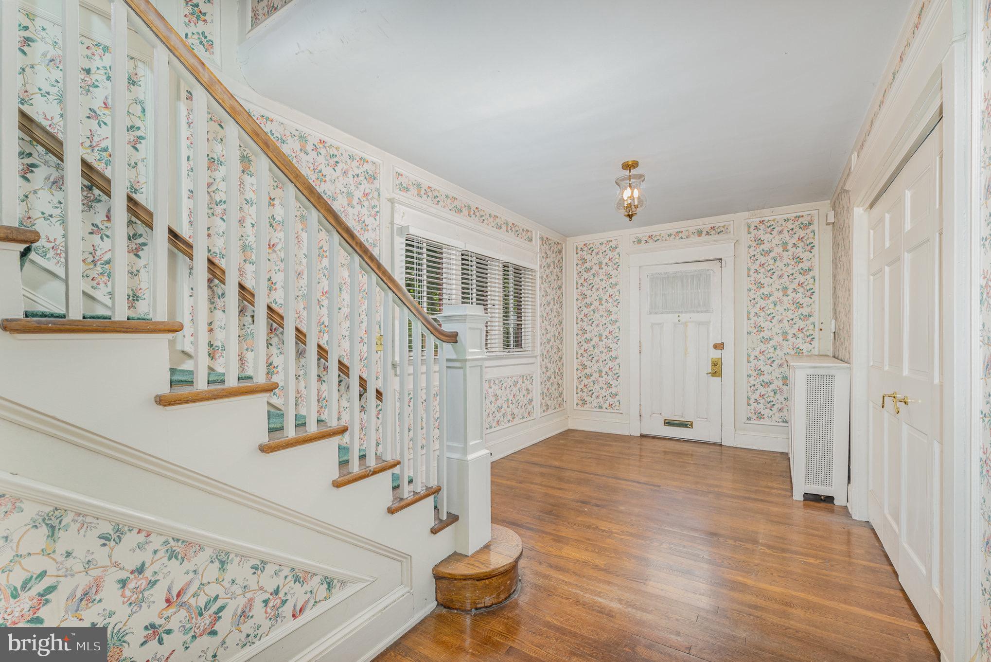 316 Suffolk Road Baltimore, MD 21218 - Photo 6 of 40