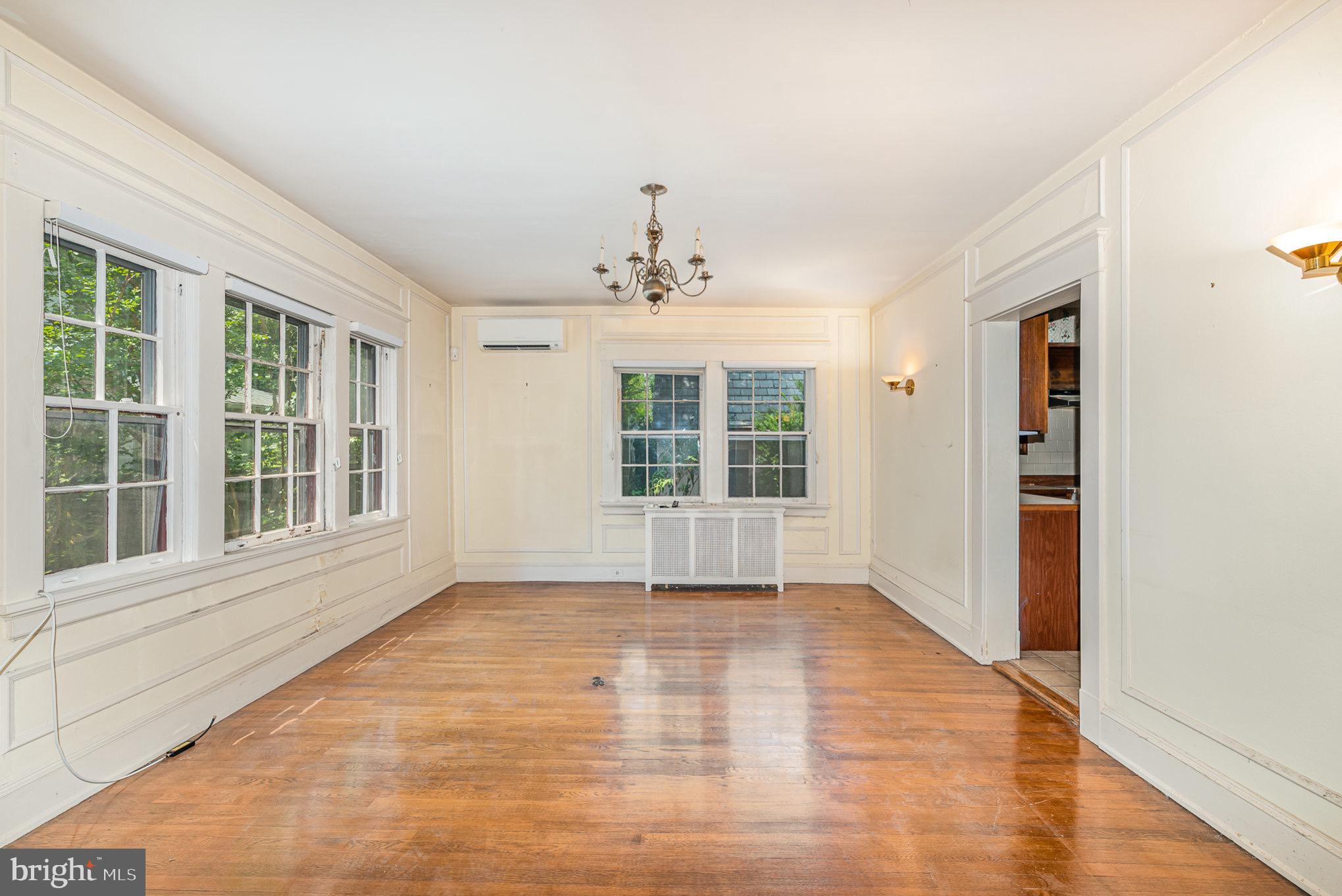 316 Suffolk Road Baltimore, MD 21218 - Photo 9 of 40