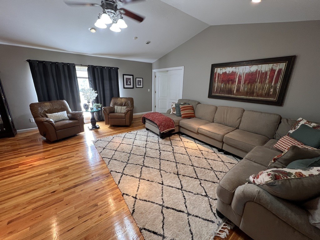 455 Morgan Ridge North Coalmont, TN 37387 - Photo 4 of 42