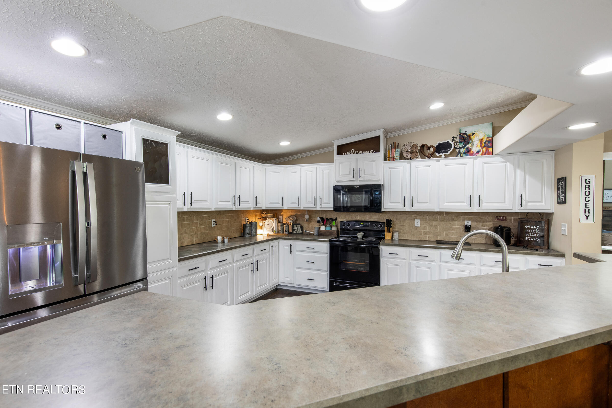 836 Hillvale Road Andersonville, TN 37705 - Photo 12 of 34 24_kitchen