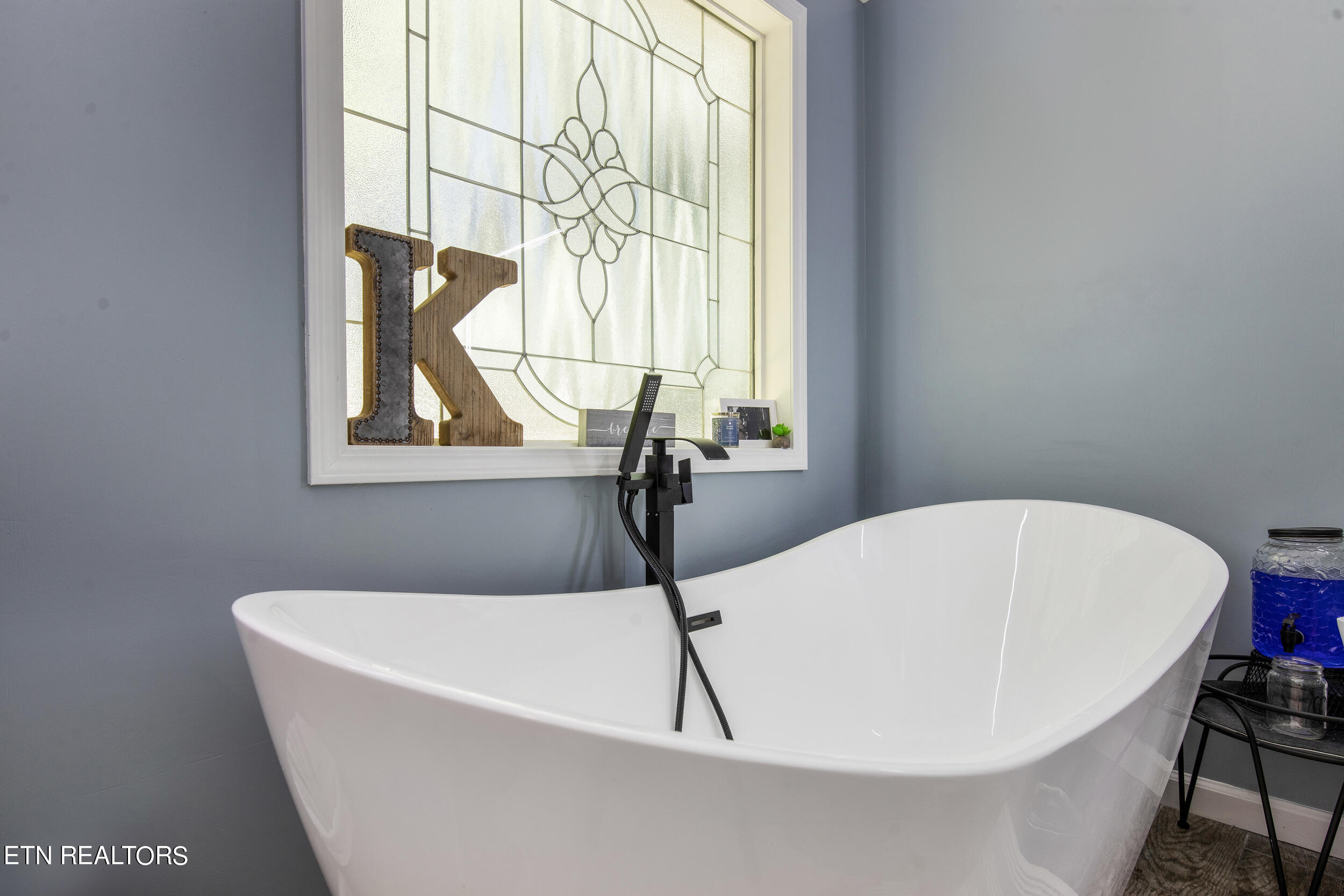 836 Hillvale Road Andersonville, TN 37705 - Photo 23 of 34 33_primary bath