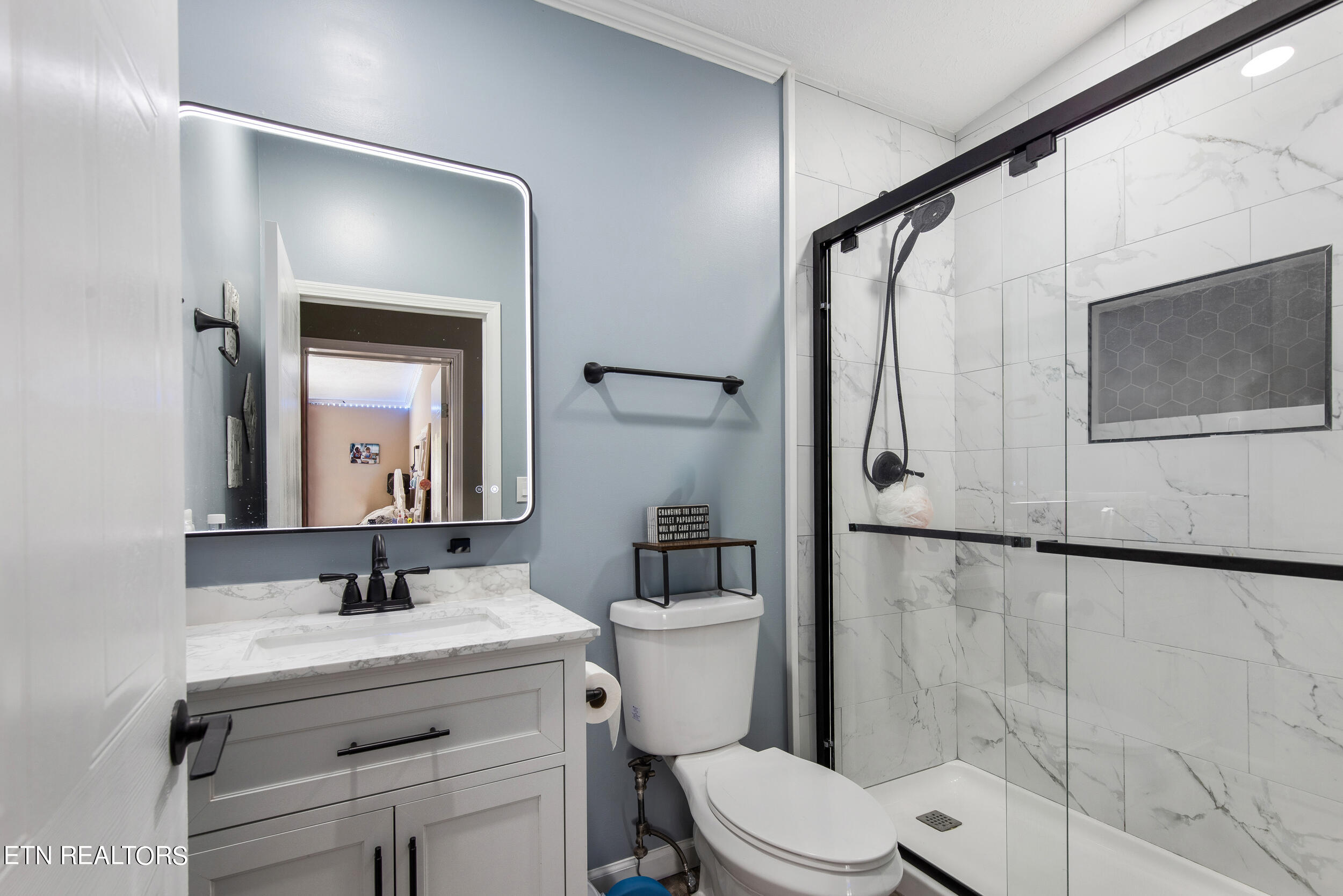 836 Hillvale Road Andersonville, TN 37705 - Photo 31 of 34 39_bathroom