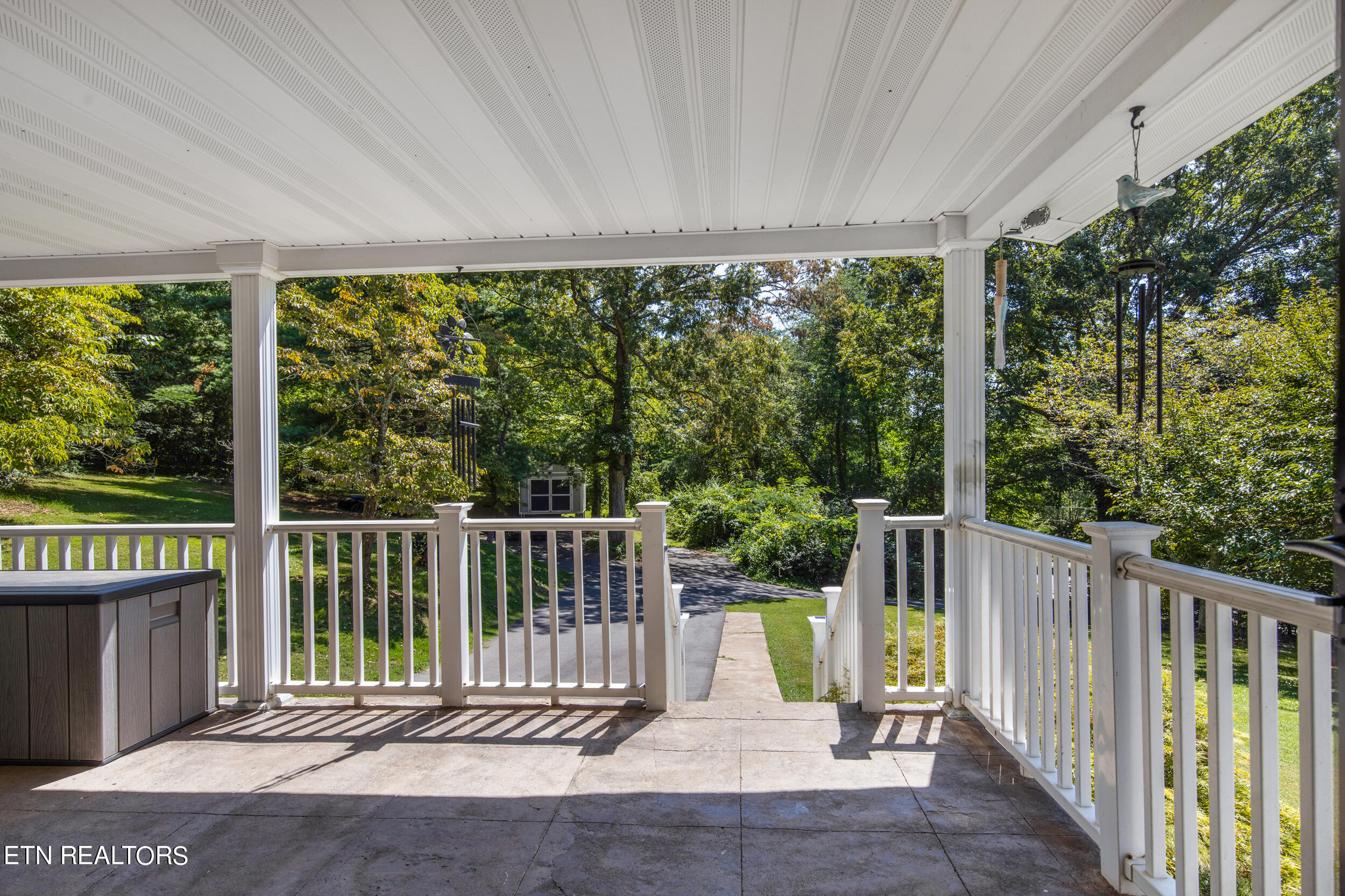 836 Hillvale Road Andersonville, TN 37705 - Photo 4 of 34 16_front patio
