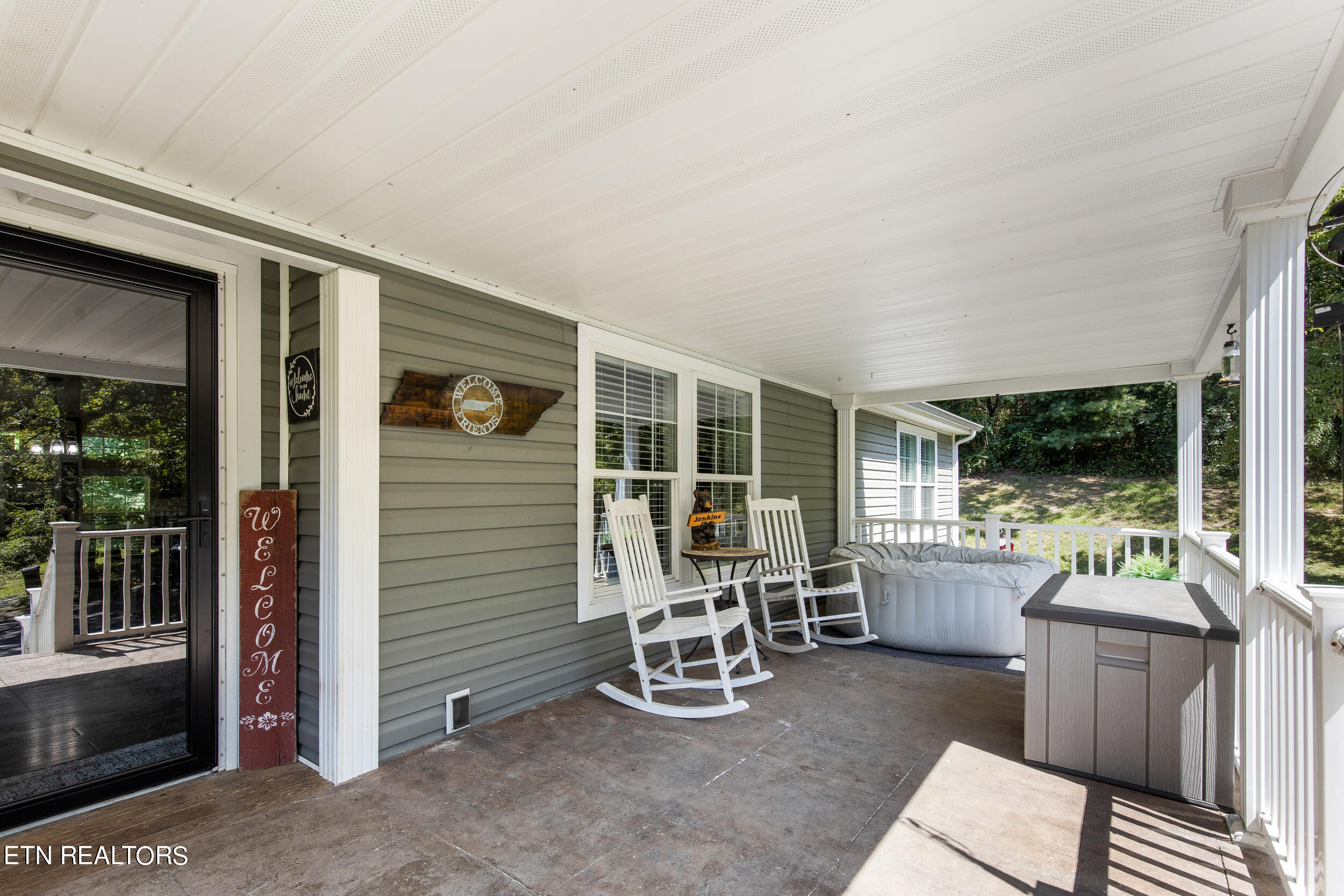 836 Hillvale Road Andersonville, TN 37705 - Photo 5 of 34 17_front patio