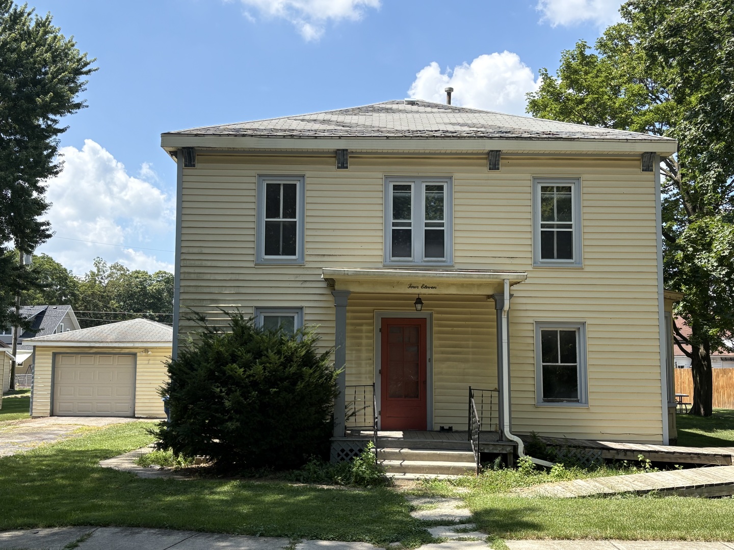 411 Depot Street Mazon, IL 60444 - Photo 1 of 34 a view of a house with a yard