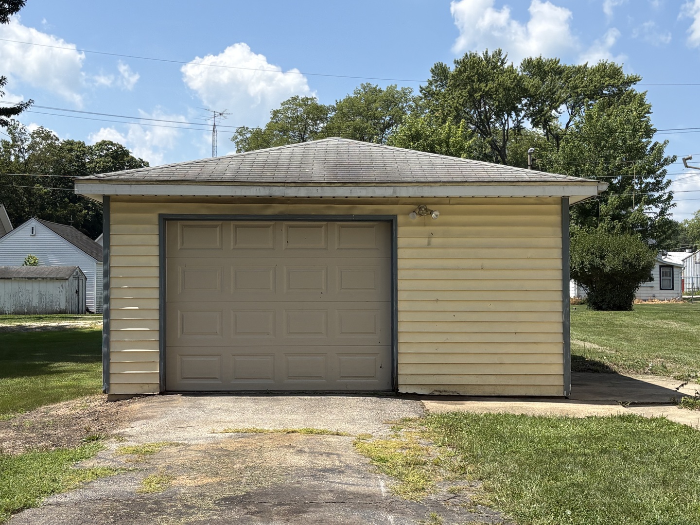 411 Depot Street Mazon, IL 60444 - Photo 31 of 34 a front view of a house with a yard