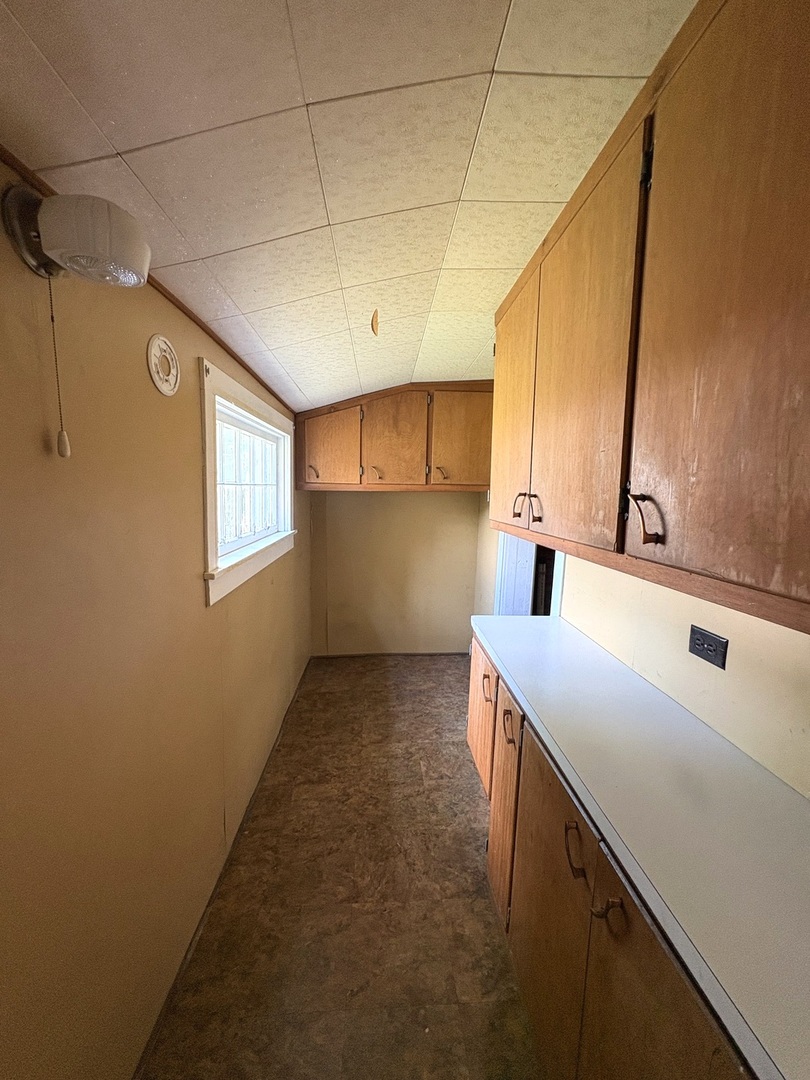 411 Depot Street Mazon, IL 60444 - Photo 10 of 34 a view of utility room