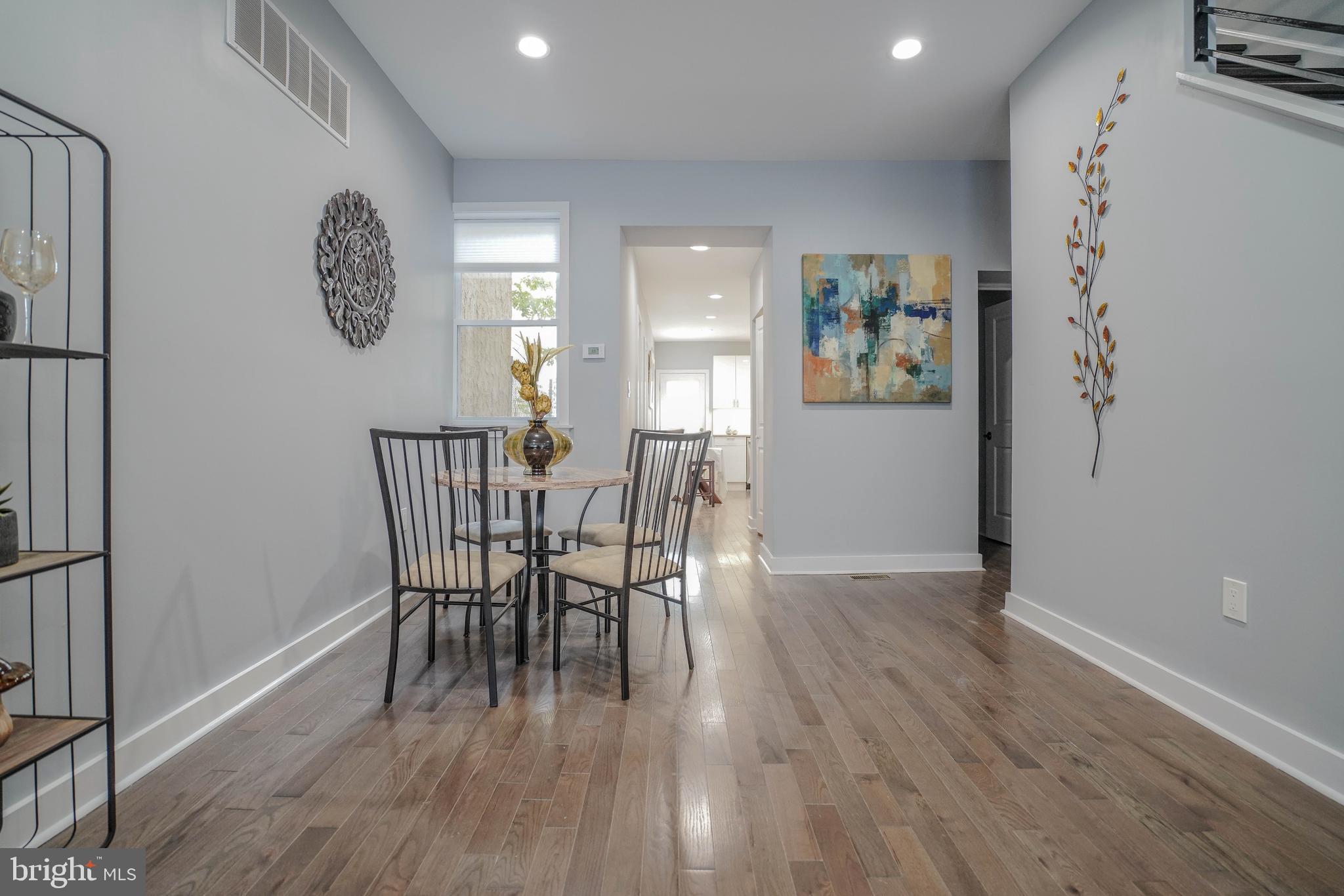 911 South 20th Street Philadelphia, PA 19146 - Photo 14 of 45 Living Room/Dining Room