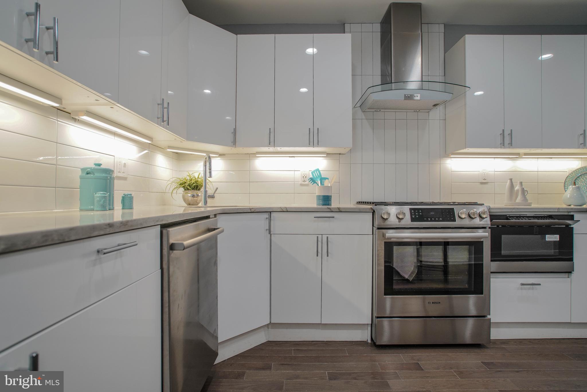 911 South 20th Street Philadelphia, PA 19146 - Photo 17 of 45 Kitchen