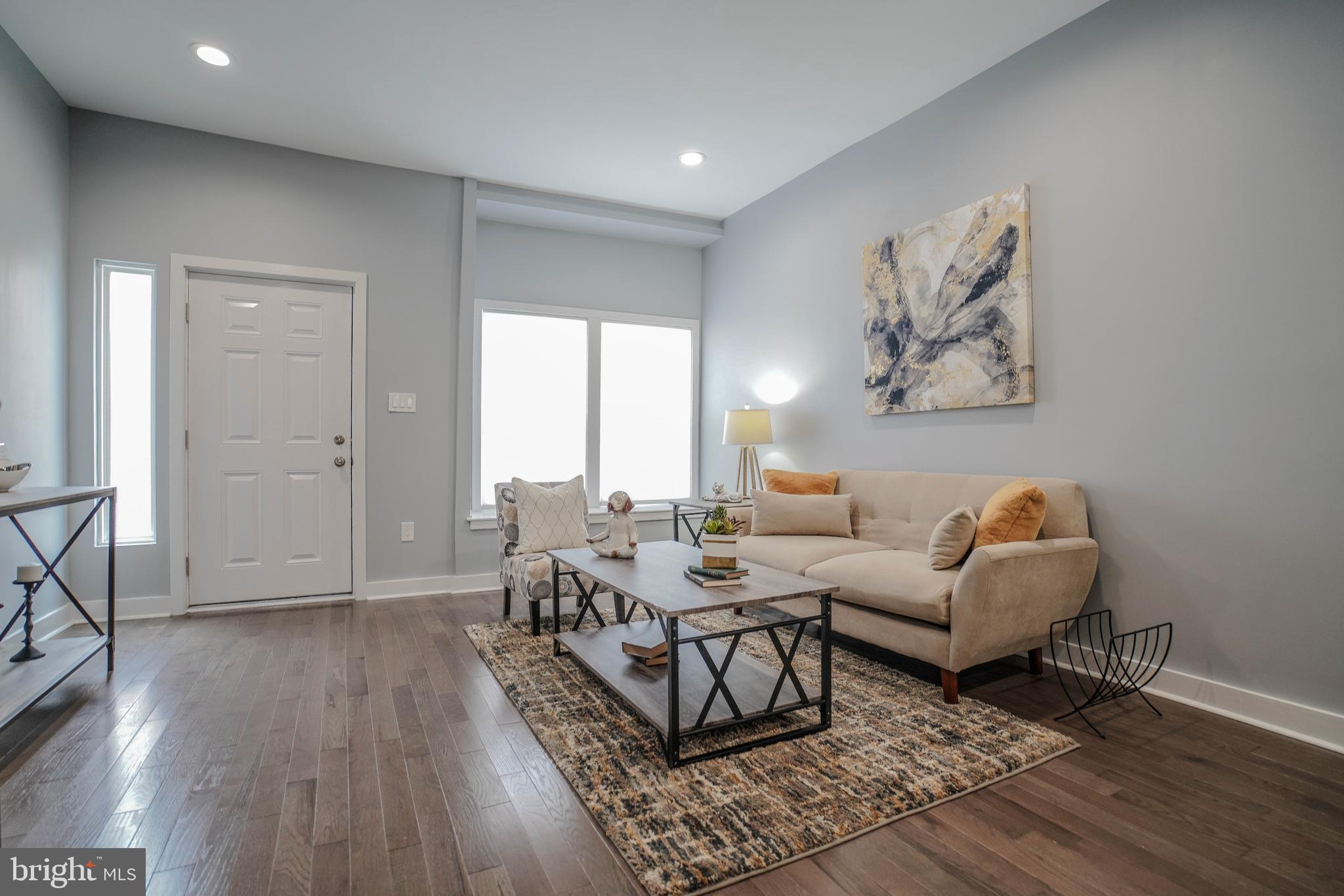 911 South 20th Street Philadelphia, PA 19146 - Photo 3 of 45 Living Room/Dining Room