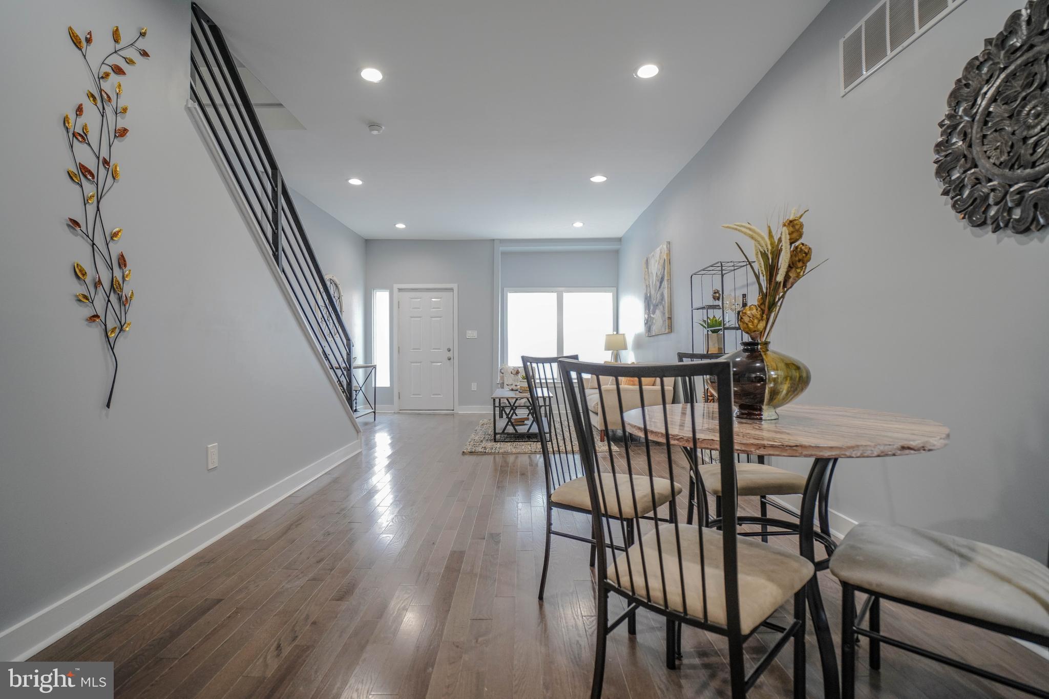 911 South 20th Street Philadelphia, PA 19146 - Photo 8 of 45 Living Room/Dining Room