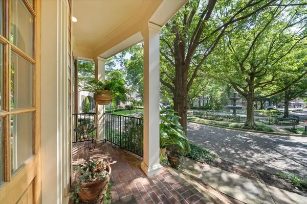 $1,199,000 | 511 Monteigne Boulevard, Memphis, TN 38103