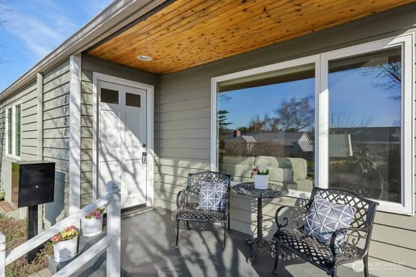 $1,615,000 | 5720 59th Avenue Northeast, Seattle, WA 98105