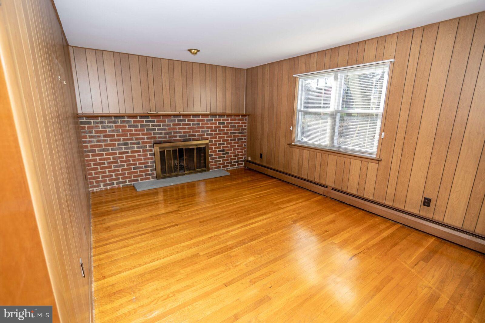 927 Georgetown Road Swarthmore, PA 19081 - Photo 11 of 21 Bedroom - Main