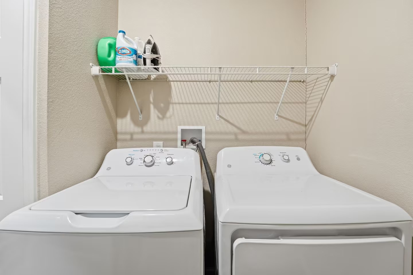 201 Winfield Thicket Road Bastrop, TX 78602 - Photo 30 of 36 a utility room with dryer and washer