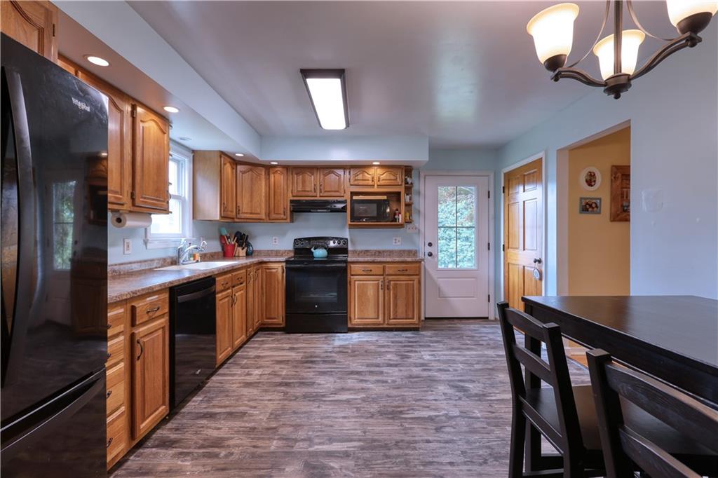 335 Georgetown Road Beaver Falls, PA 15010 - Photo 3 of 24 Gallery Image 3