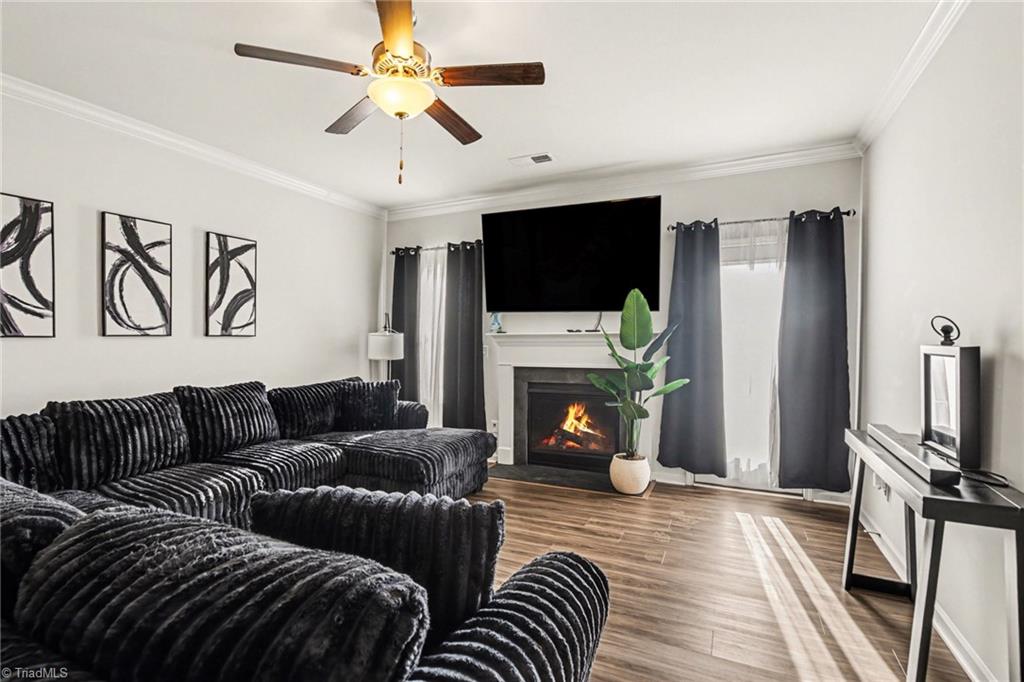 633 Cam Circle High Point, NC 27265 - Photo 5 of 26