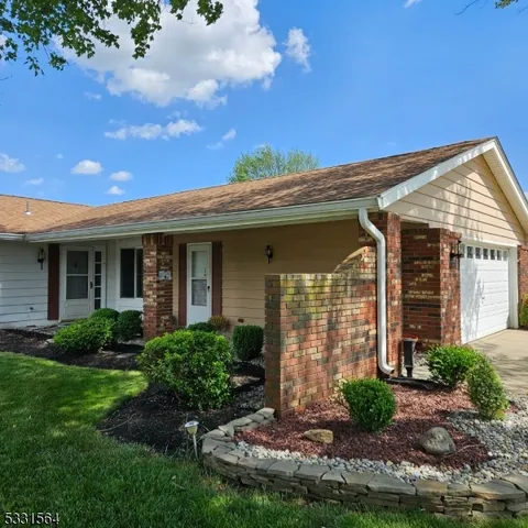 $459,800 | 187 Newport Road, Monroe Township, NJ 08831