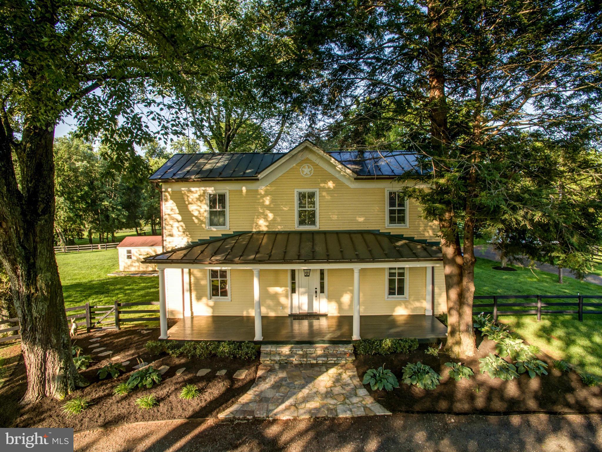 5111 Casanova Road Midland, VA 22728 - Photo 1 of 30 Exterior (Front)