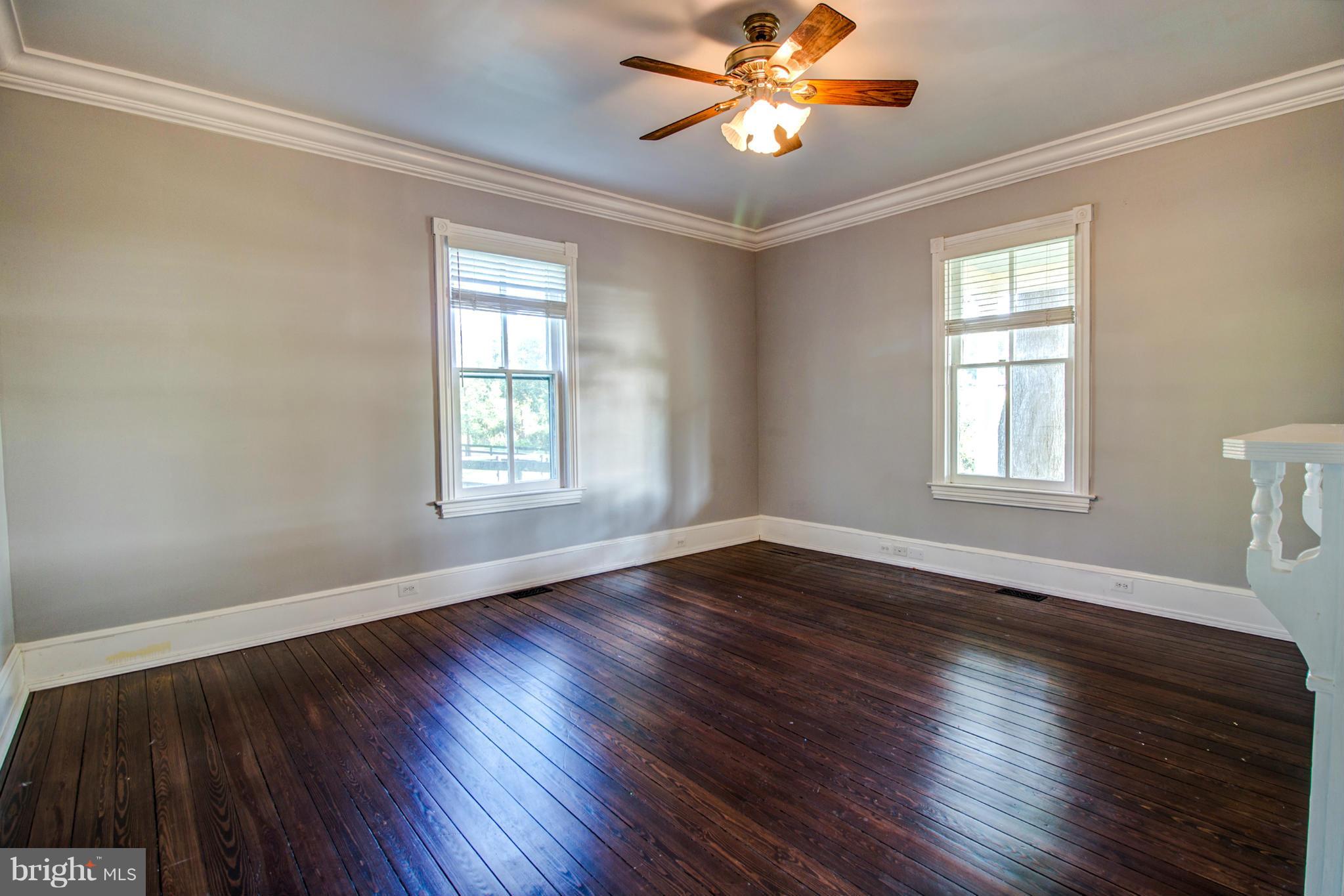 5111 Casanova Road Midland, VA 22728 - Photo 14 of 30 Family Room