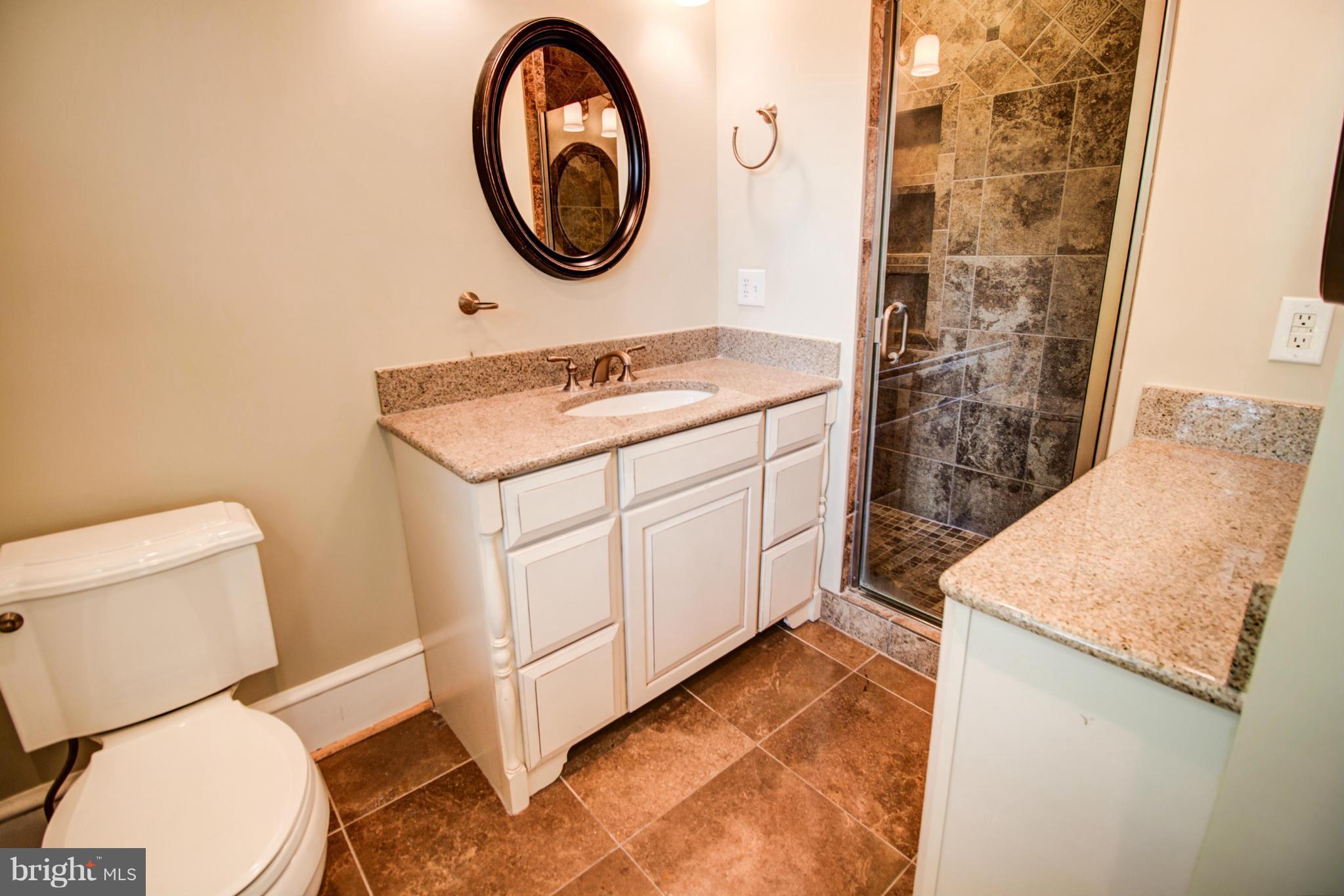 5111 Casanova Road Midland, VA 22728 - Photo 24 of 30 Bath (Master)