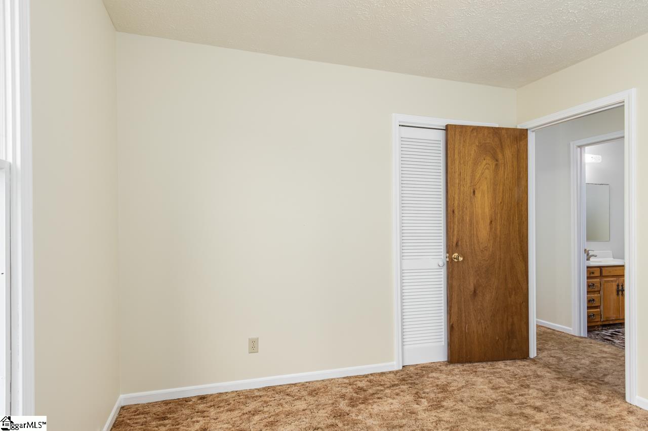 4278 Bramlett Church Road Gray Court, SC 29645 - Photo 17 of 31